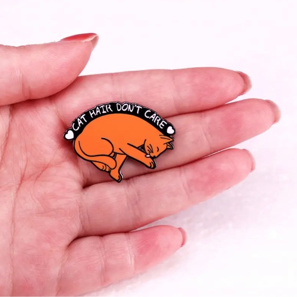 Cat Hair Don’t Care Enamel Pin Funny Ginger Cats Mom Brooch Tabby Cat Owner Gift - Picture 2 of 7